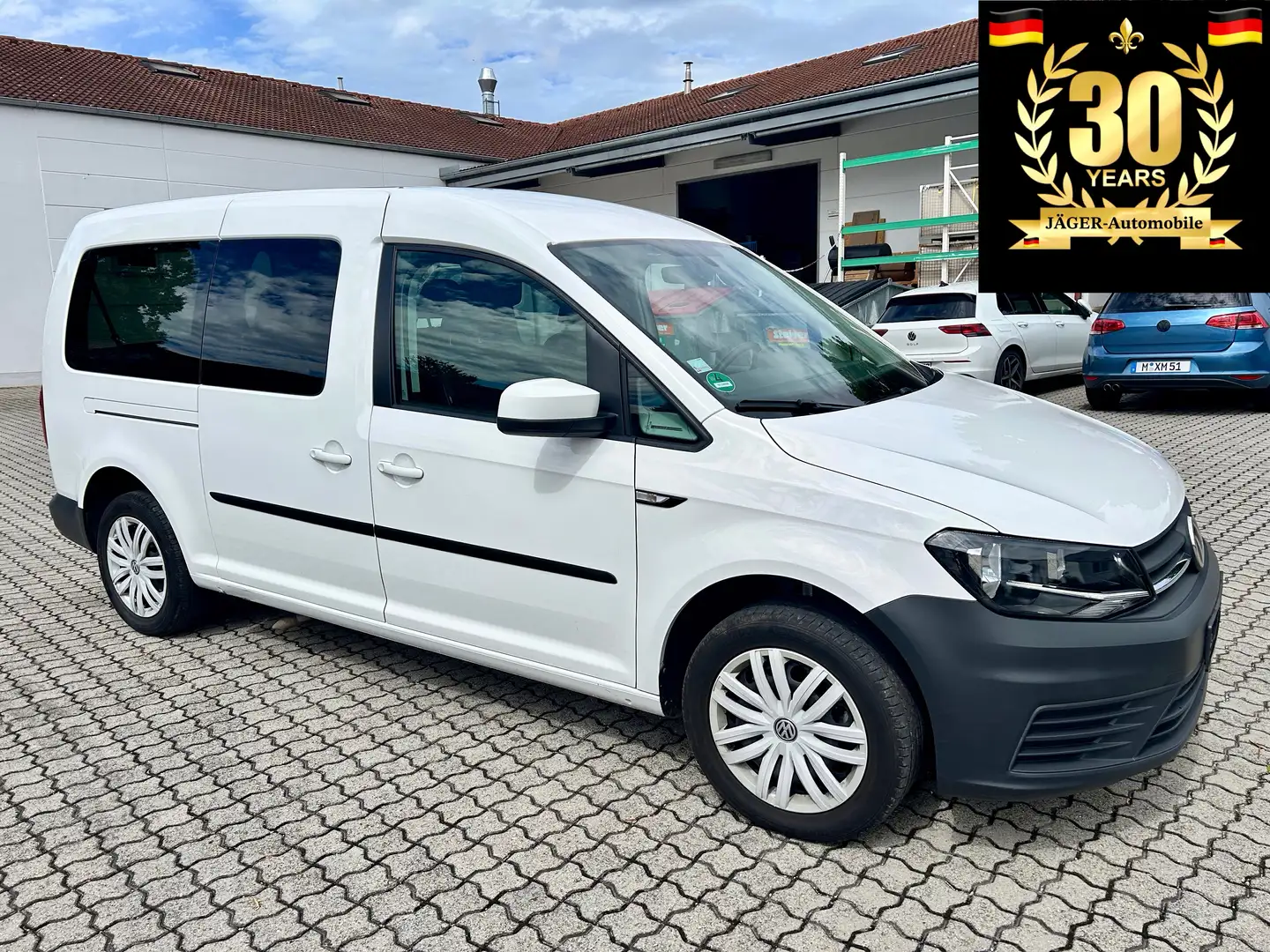Volkswagen Caddy Maxi Trendline BMT*Rollstuhlrampe*1 Hand* Weiß - 1