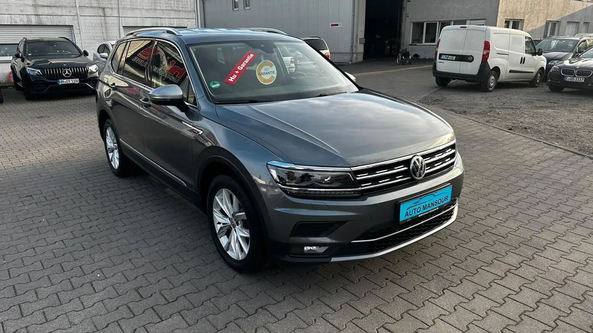 Volkswagen Tiguan Allspace Highline 4Motion Grau - 1