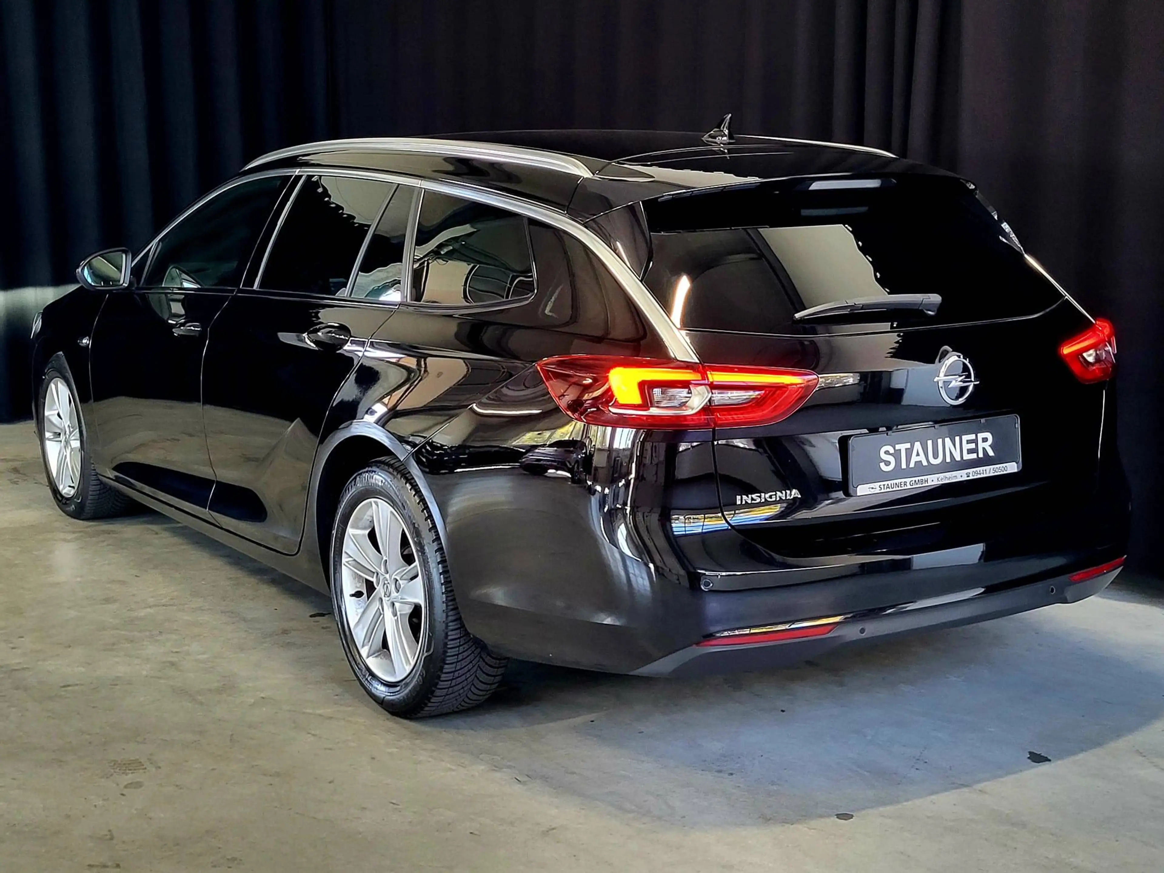 Opel Insignia ST Elegance *R-KAMERA*NAVI PRO*LHZ*SHZ*MATRIX* — photo 3
