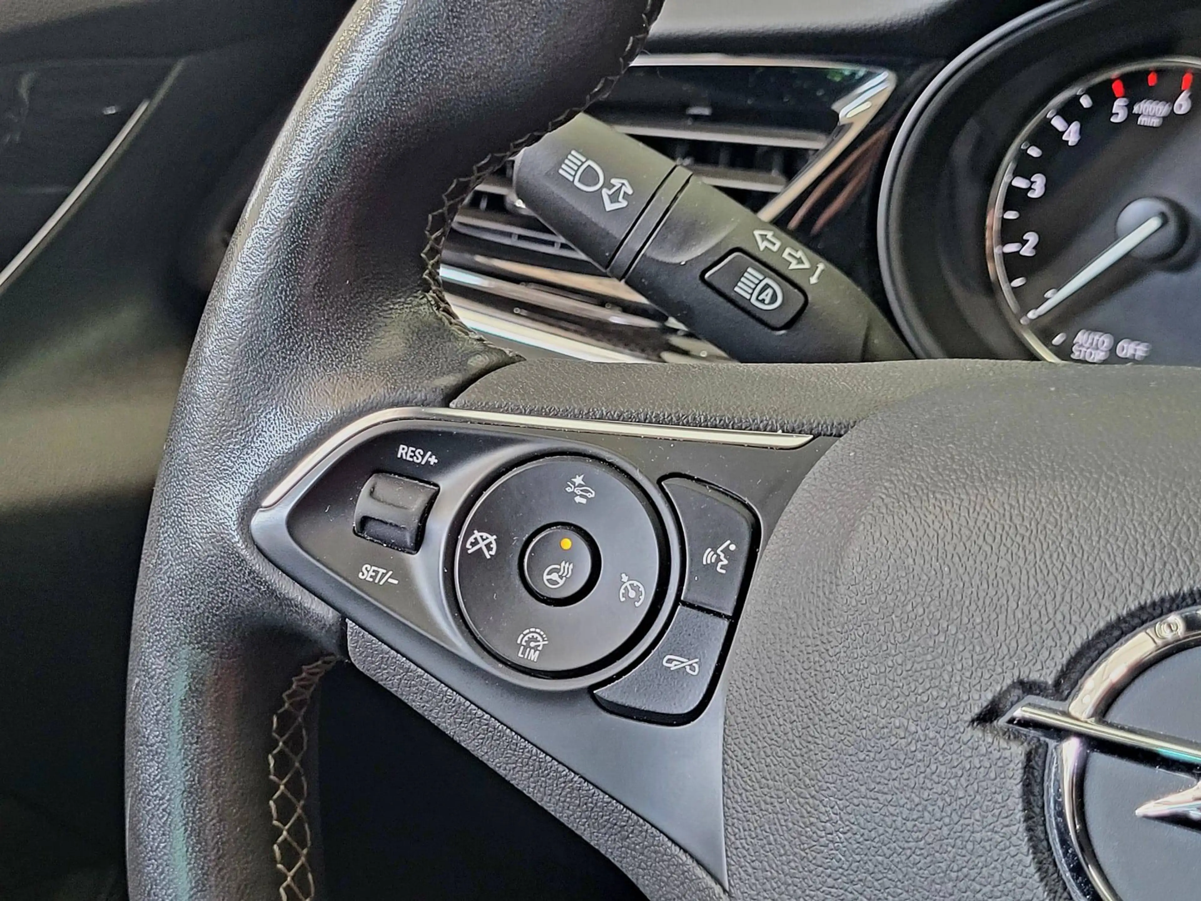 Opel Insignia ST Elegance *R-KAMERA*NAVI PRO*LHZ*SHZ*MATRIX* — photo 13