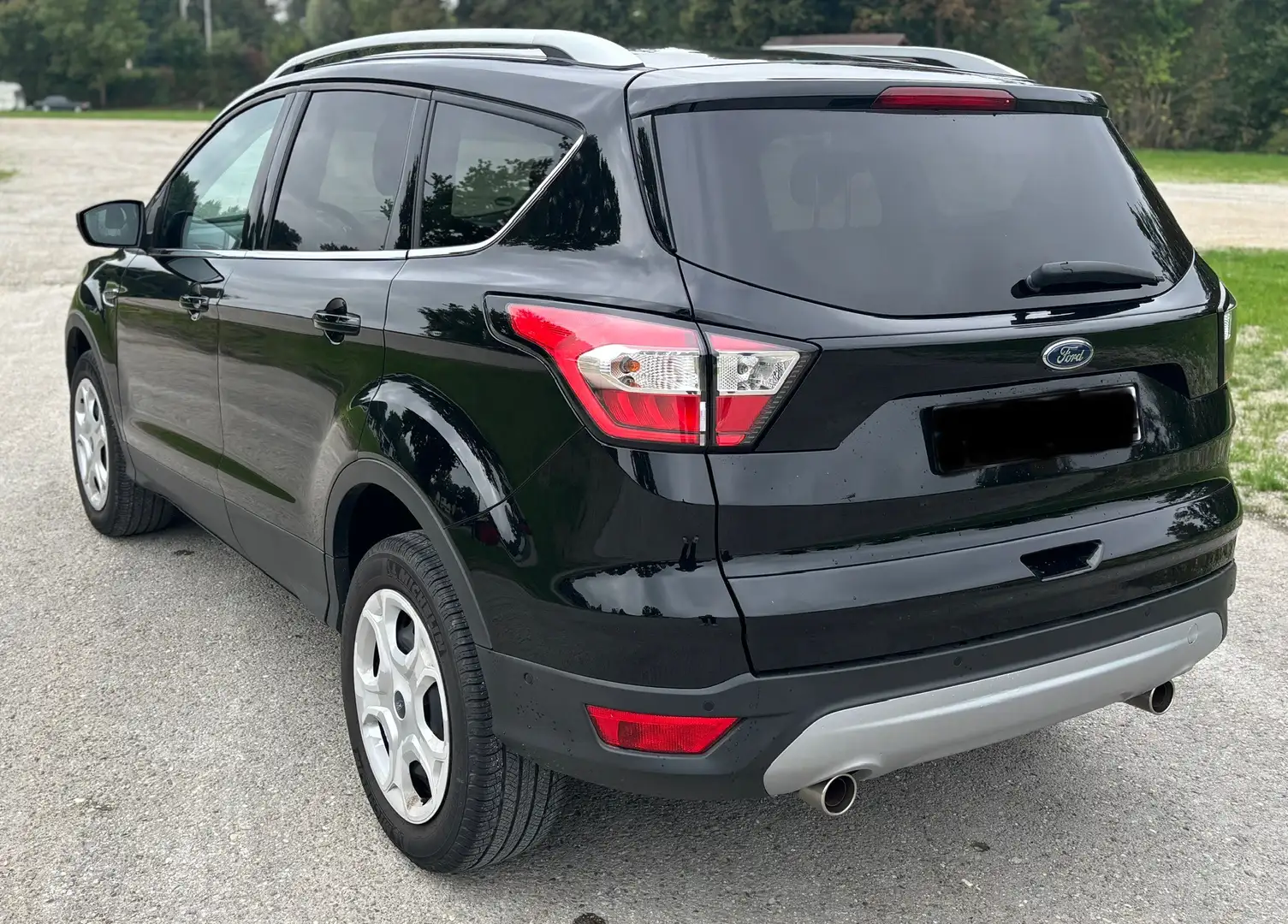 Ford Kuga Cool & Connect Schwarz - 2