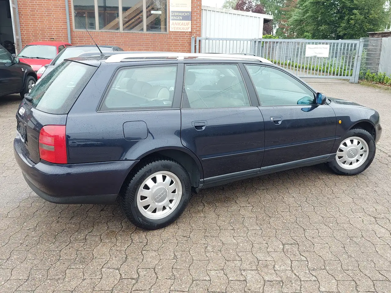 Audi A4 Avant 1.8 T Avant,erst 91tsd KM,aAHK,Klima,Leder,PDC,SHZ,GJReifen,etc..., foto 8