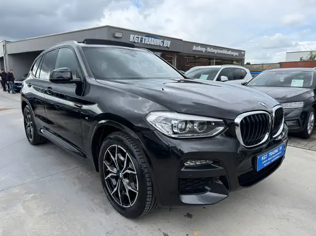 BMW X3 view 3