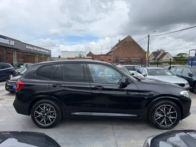 BMW X3 view 4