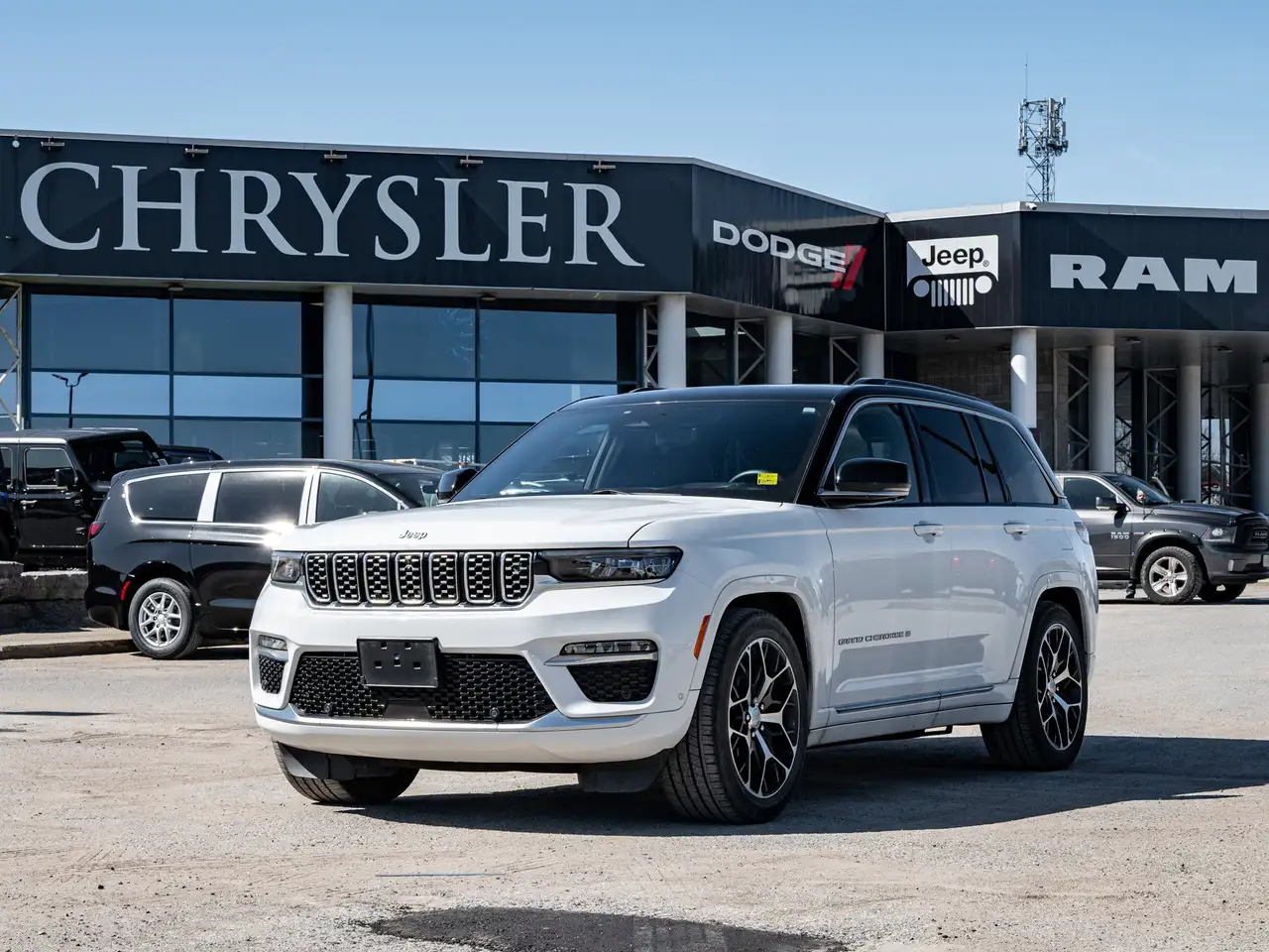 Jeep Grand Cherokee снимка Jeep Grand Cherokee