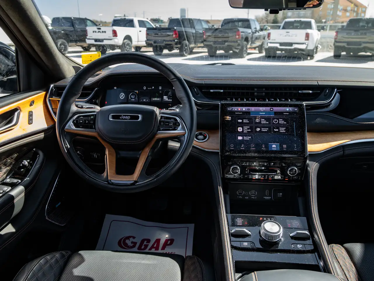 Jeep Grand Cherokee снимка Jeep Grand Cherokee