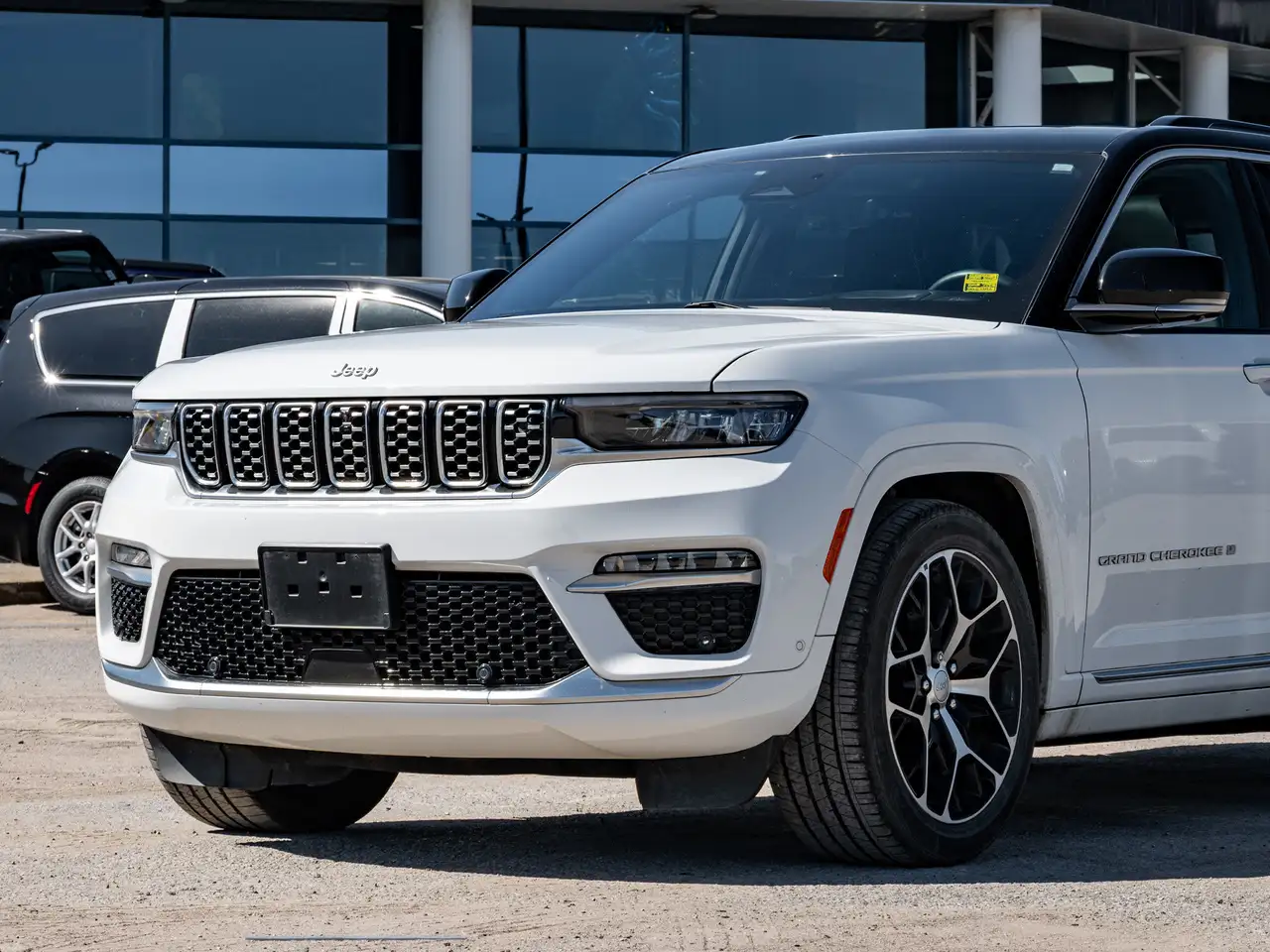 Jeep Grand Cherokee снимка Jeep Grand Cherokee