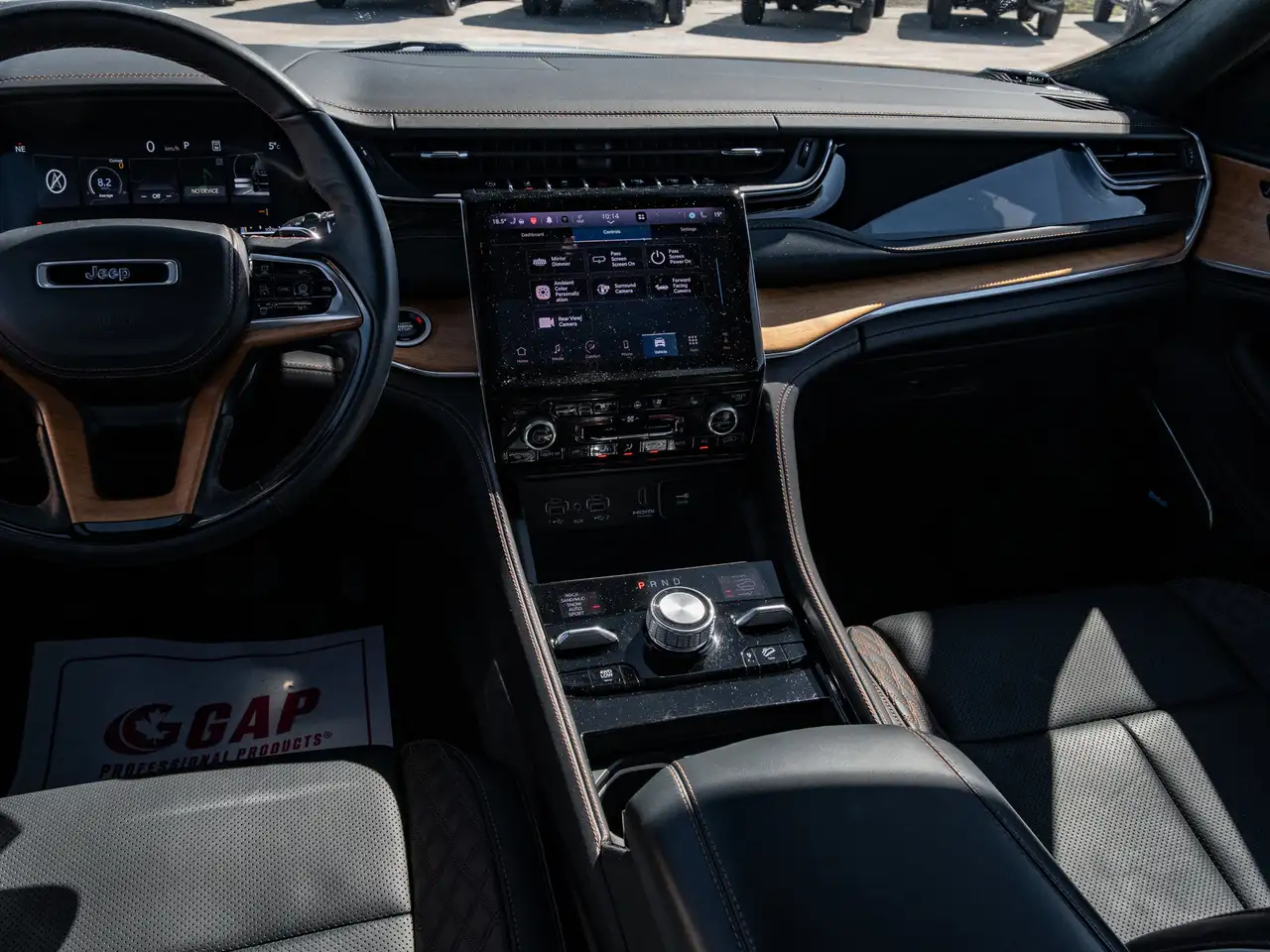 Jeep Grand Cherokee снимка Jeep Grand Cherokee