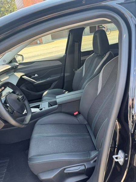 Peugeot 408 408 1.2 Turbo MHEV Allure S — photo 5