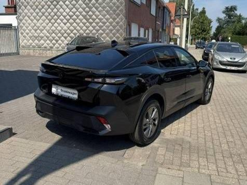 Peugeot 408 408 1.2 Turbo MHEV Allure S — photo 2