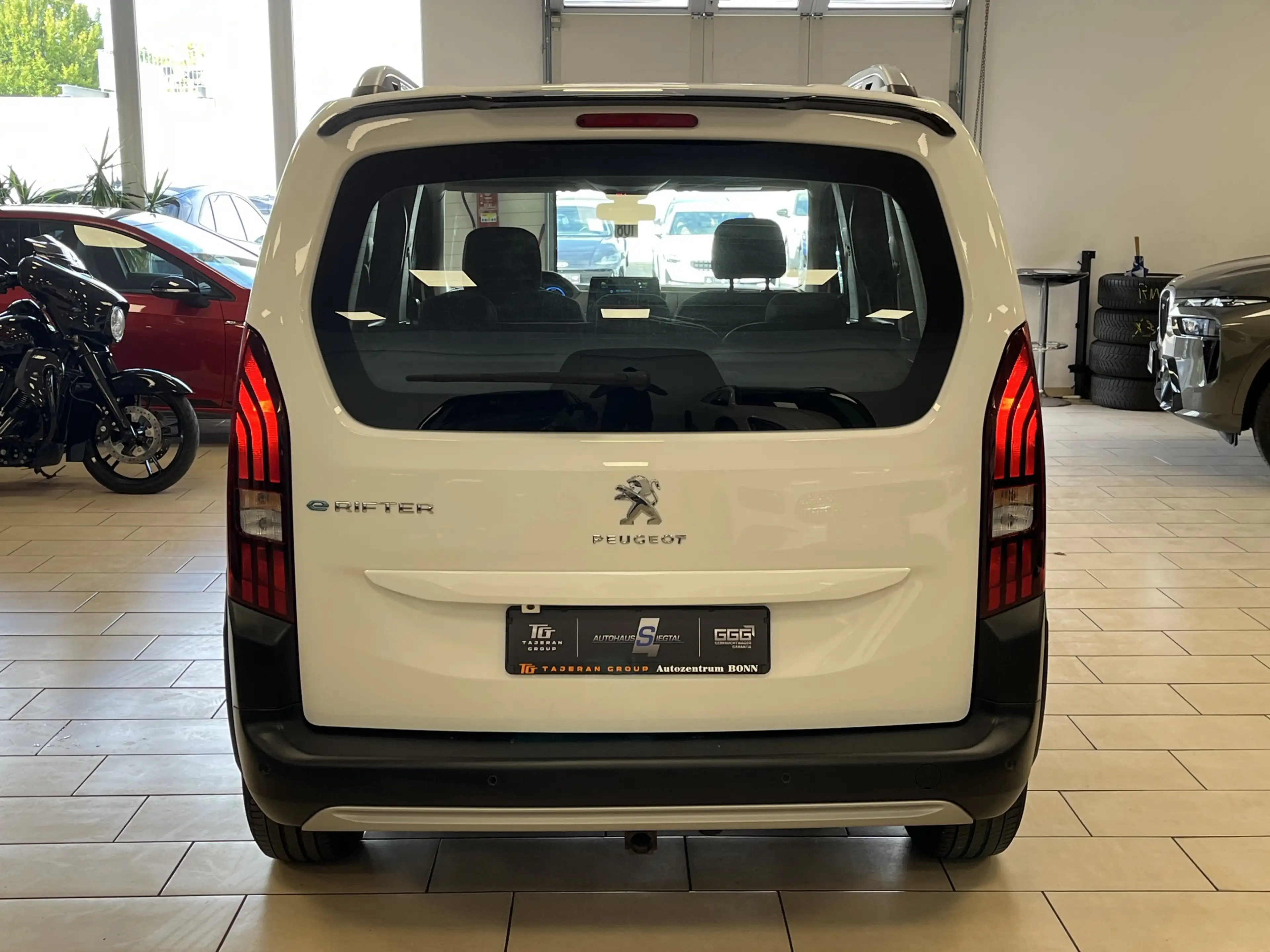 Peugeot Rifter Allure City-Paket R-Cam*CarPlay*St.Heizung — photo 7
