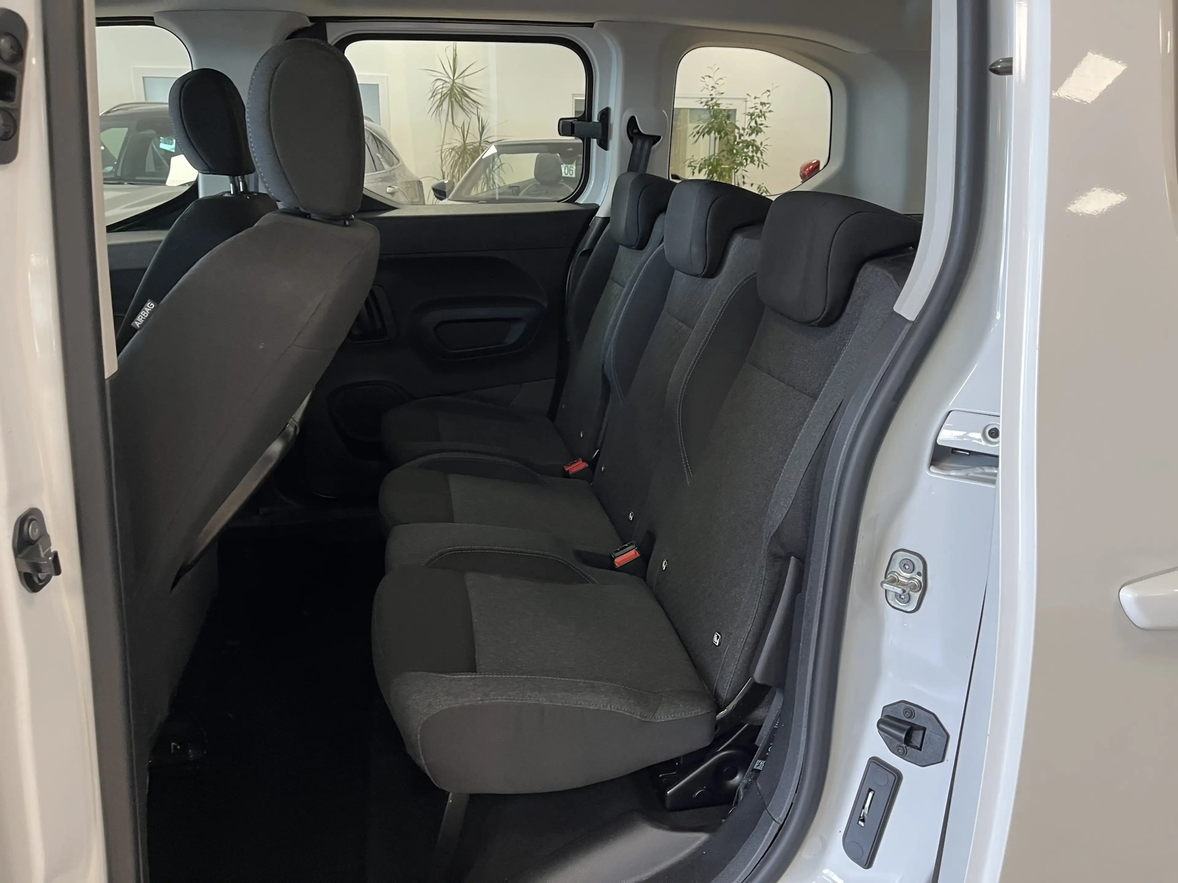 Peugeot Rifter Allure City-Paket R-Cam*CarPlay*St.Heizung — photo 11