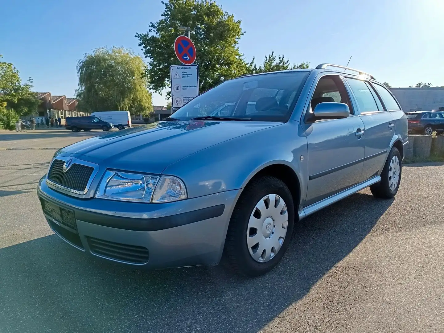 Skoda Octavia Combi 1.6 Classic Green - 1