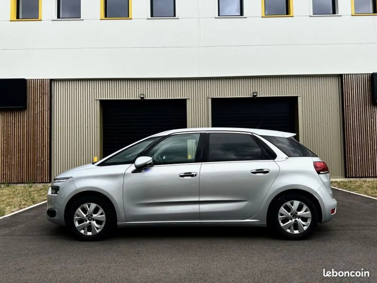 Citroen C4 Picasso 1,6l THP 165CH INTENSIVE EXCELLENT ÉTAT Grijs - 2