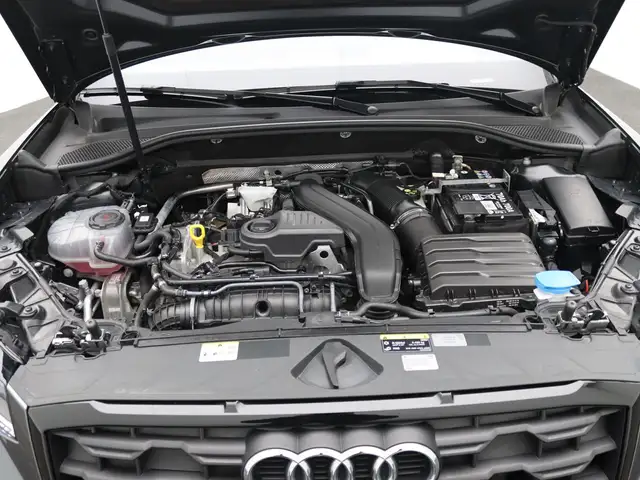 Audi Q2 view 20