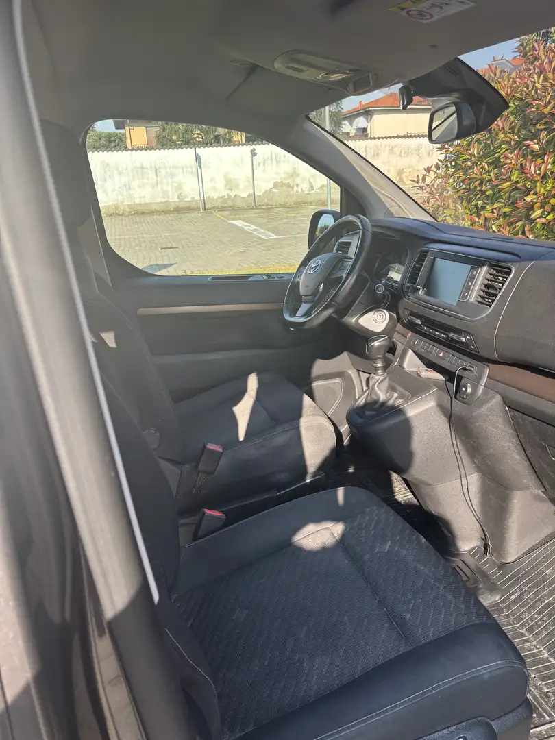 Toyota Proace verso - 2
