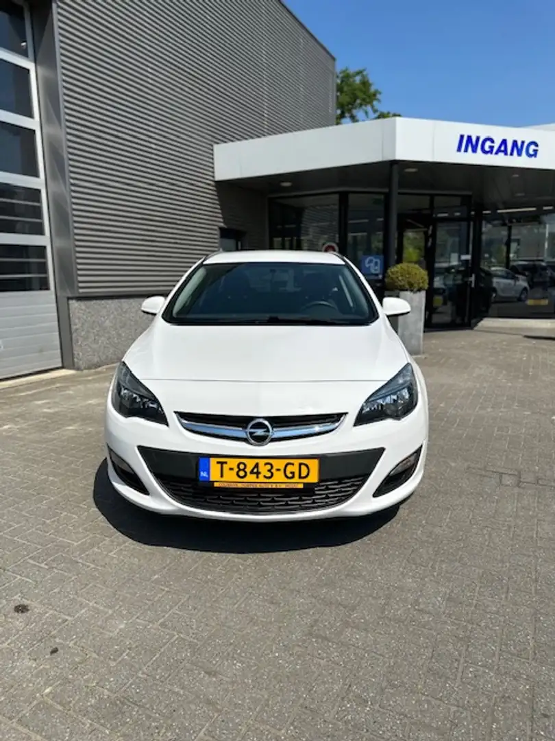 Opel Astra Sports Tourer Wit - 2