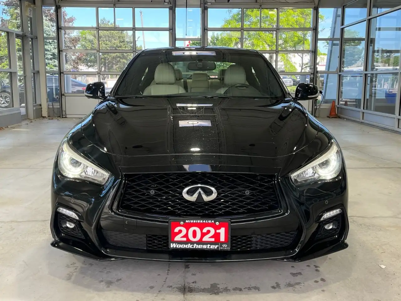 Infiniti Q50 снимка Infiniti Q50