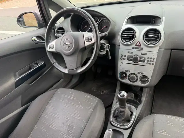 Opel Corsa view 2