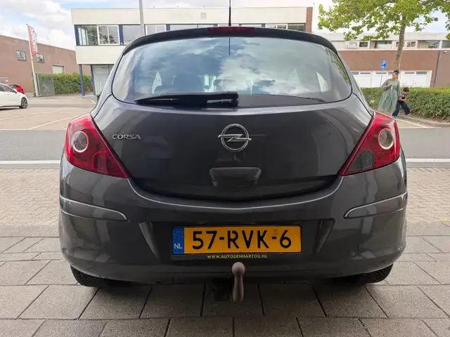 Opel Corsa view 7