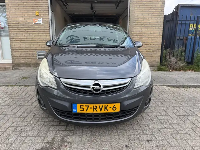 Opel Corsa view 4