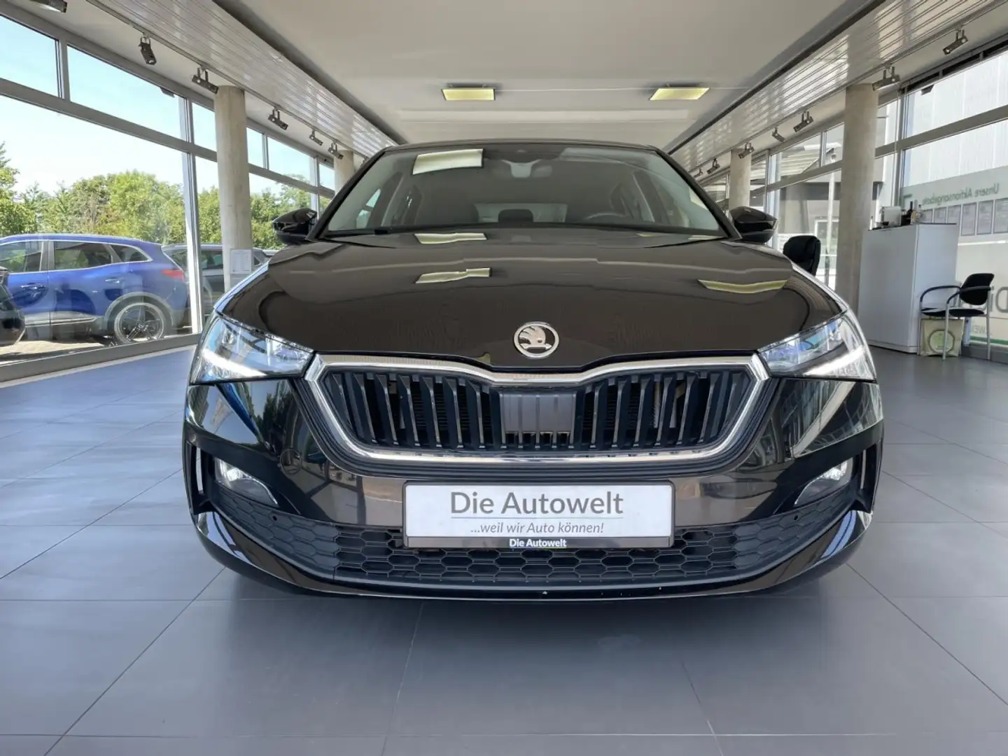 Skoda Scala Drive 125 1,0 TSI DSG NAVI PDC USB SHZ GRA Klima Schwarz - 2