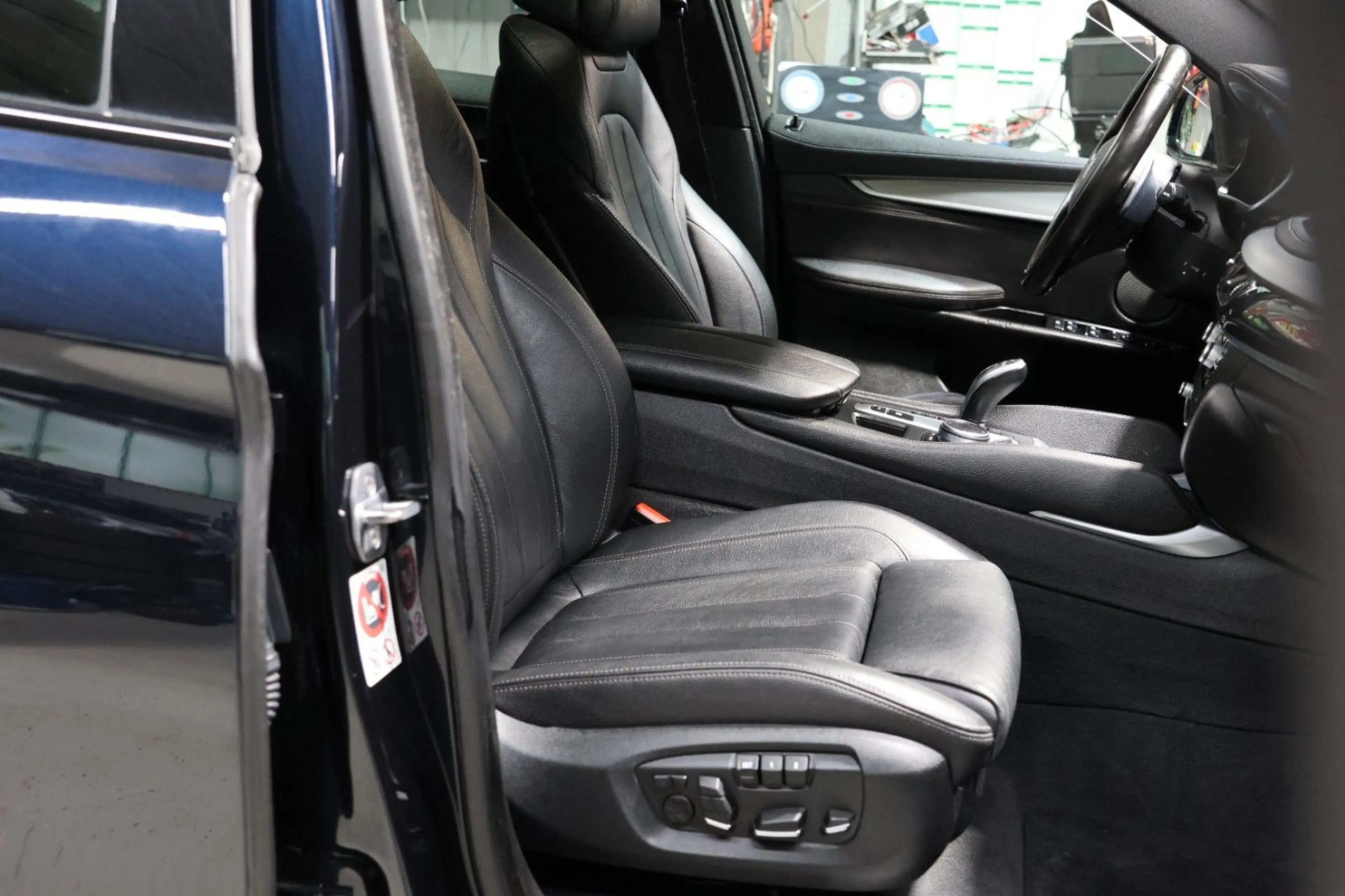 BMW X6 50 i *xDRIVE*M SPORTPAKET*SCHIEBEDACH*H&K* — photo 14