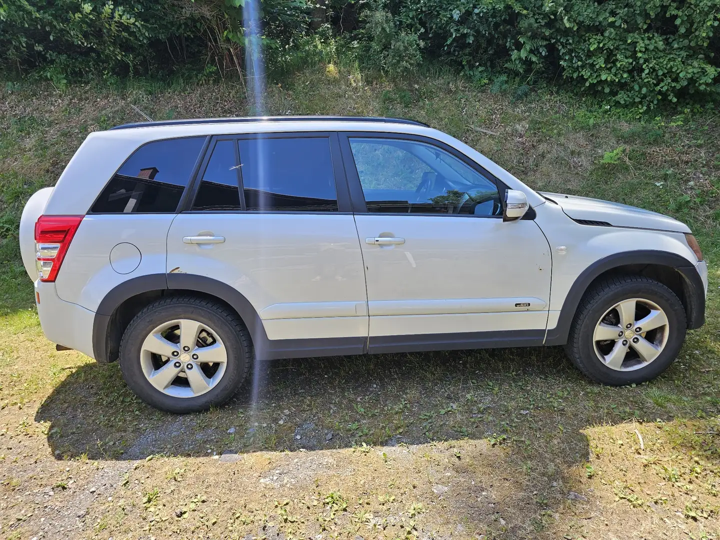 Suzuki Grand Vitara 2,4 deluxe Aut. - 1