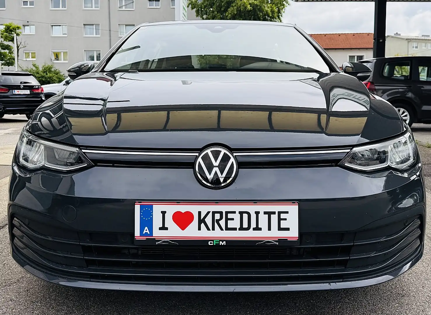 Volkswagen Golf 2,0 TDI Life DSG Grijs - 2