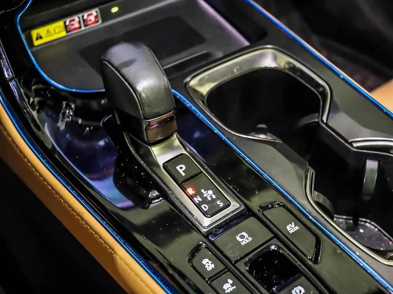 Lexus NX снимка Lexus NX