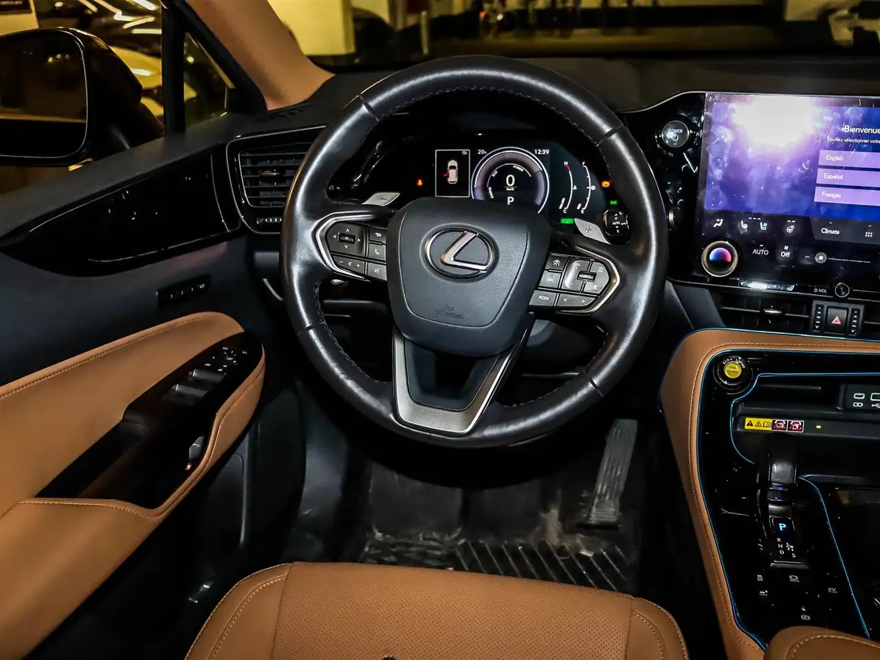 Lexus NX снимка Lexus NX
