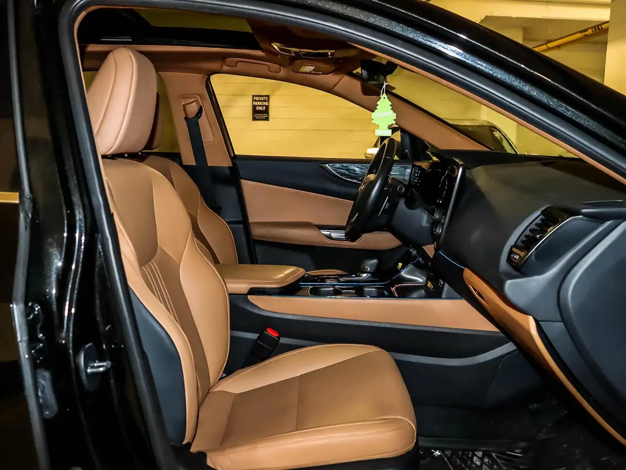 Lexus NX снимка Lexus NX