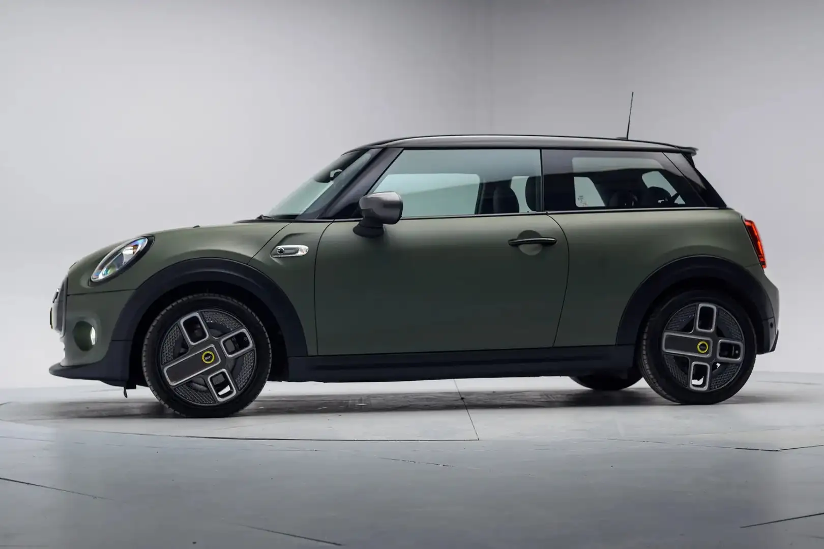 MINI Mini Electric Essential 33 kWh 3 fase [ LED Navi S Зелений - 2