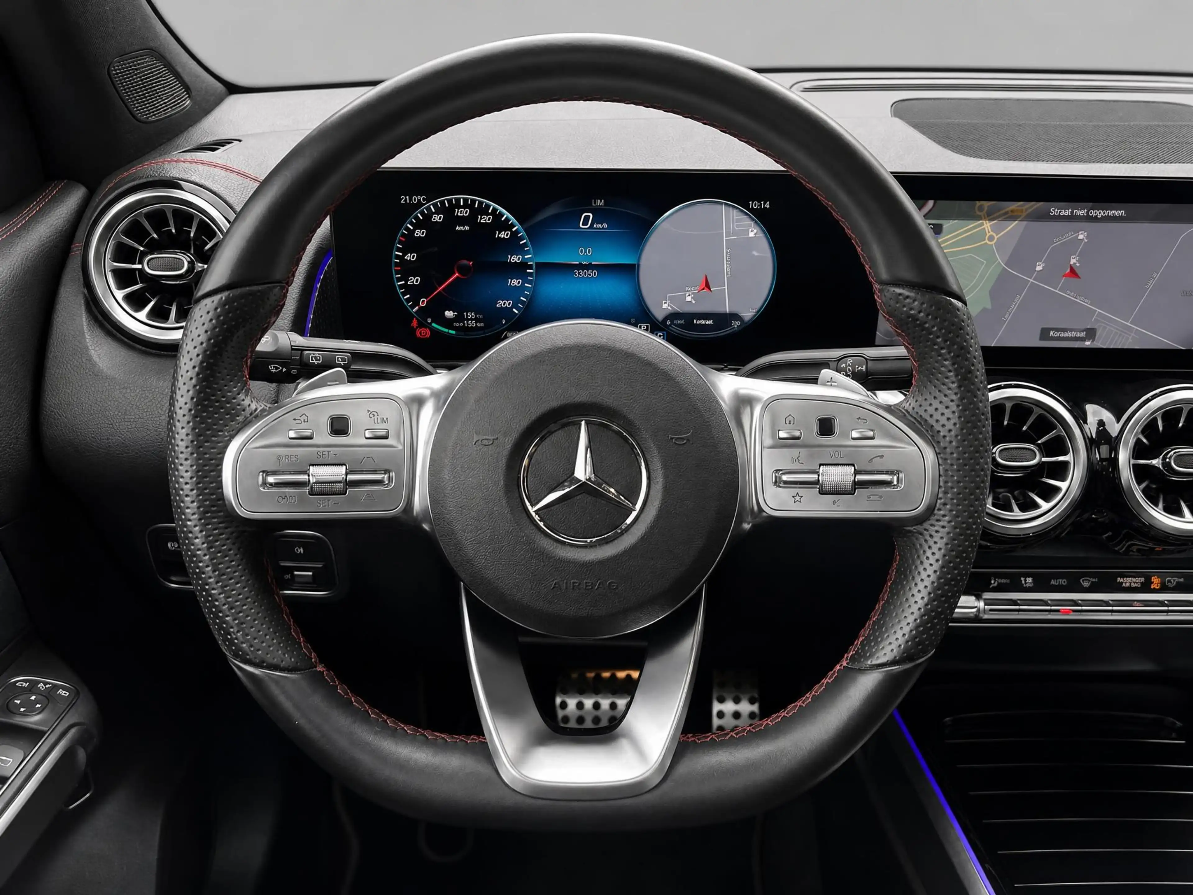 Mercedes-Benz EQB 350 4MATIC AMG Line 7p. 67 kWh | Head-Up Display | Pan — photo 14