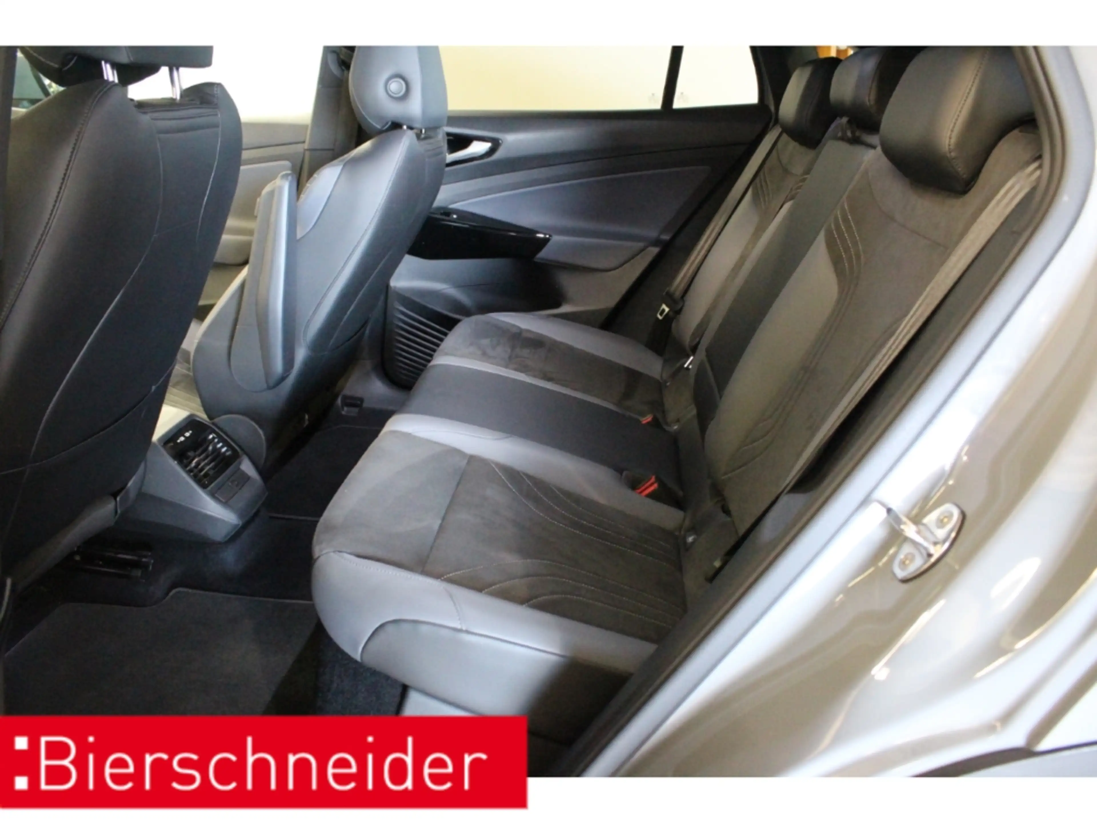 Volkswagen ID.5 Pro Perf. 21 MATRIX AHK KAMERA — photo 12