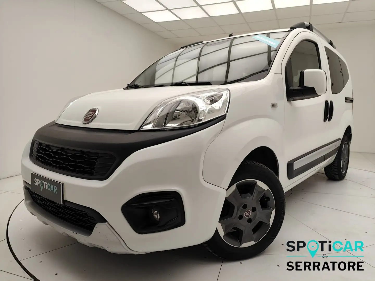 Fiat Qubo 1.3 mjt 16v Trekking s&s 80cv my19 Bianco - 1