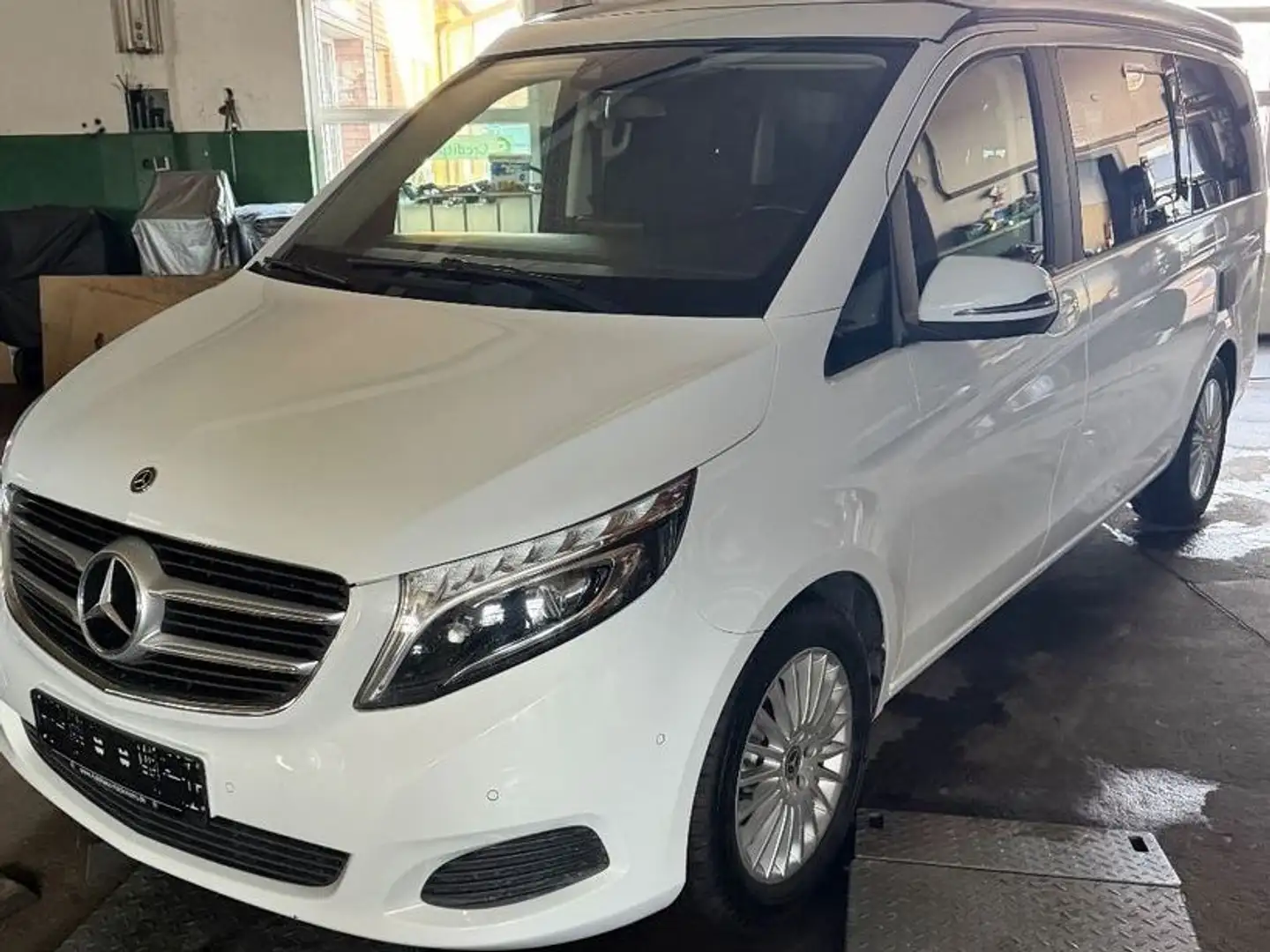 Mercedes-Benz 220 V Marco Polo 220d EDITION Küche Weiß - 1