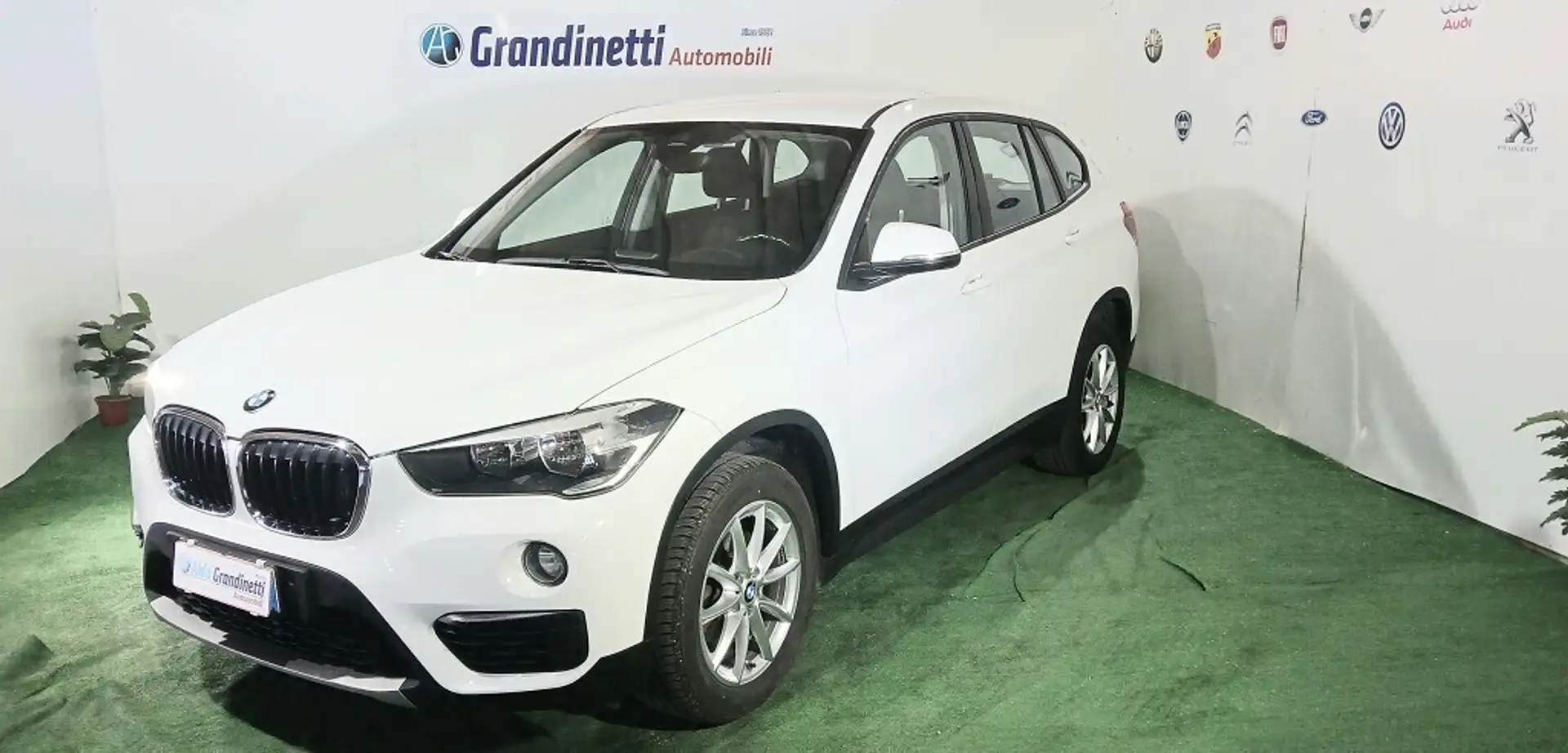 BMW X1 X1 sDrive16d Advantage Bianco - 1