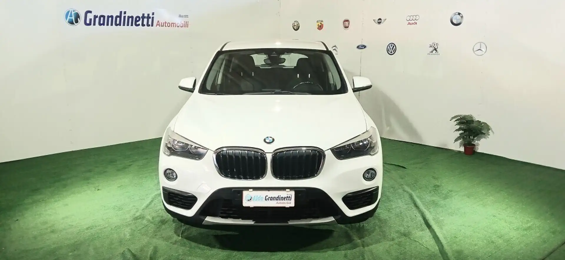 BMW X1 X1 sDrive16d Advantage Bianco - 2