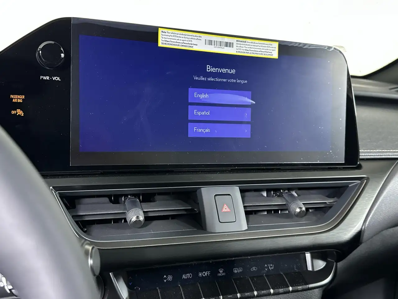 Lexus UX 300h снимка Lexus UX 300h