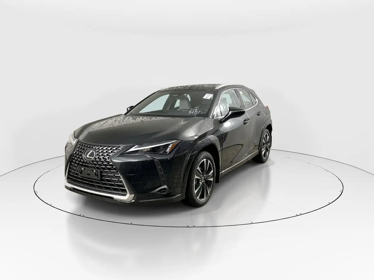 Lexus UX 300h снимка Lexus UX 300h