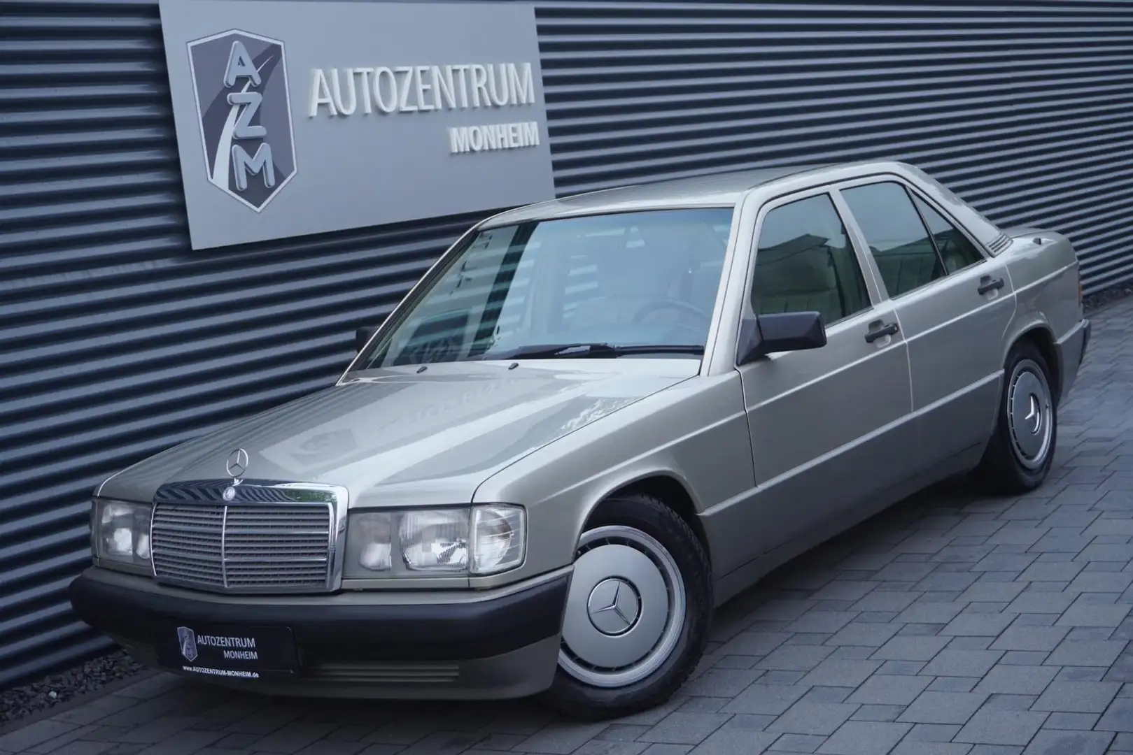 Mercedes-Benz 190 d AUTOMATIK|OLDTIMER|KAMERA|TÜV:02/2027| Silber - 1