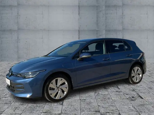 Volkswagen Golf view 2