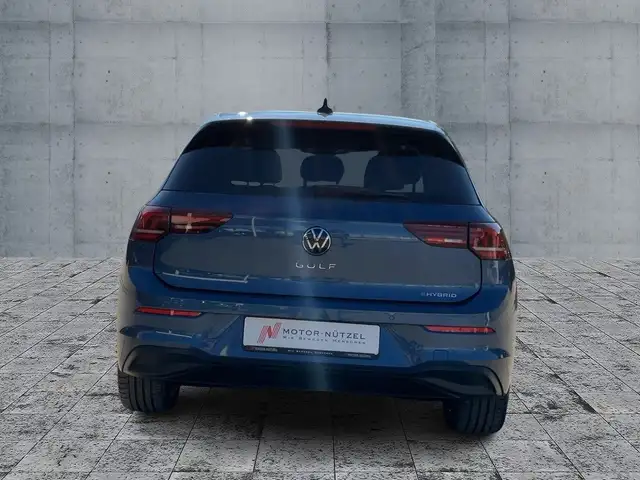 Volkswagen Golf view 5
