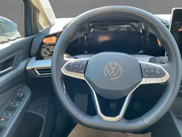 Volkswagen Golf view 10