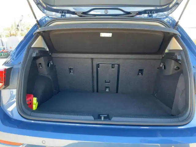 Volkswagen Golf view 14