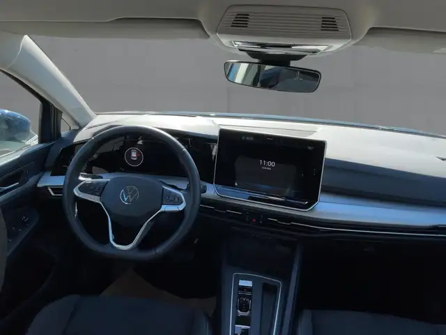 Volkswagen Golf view 9