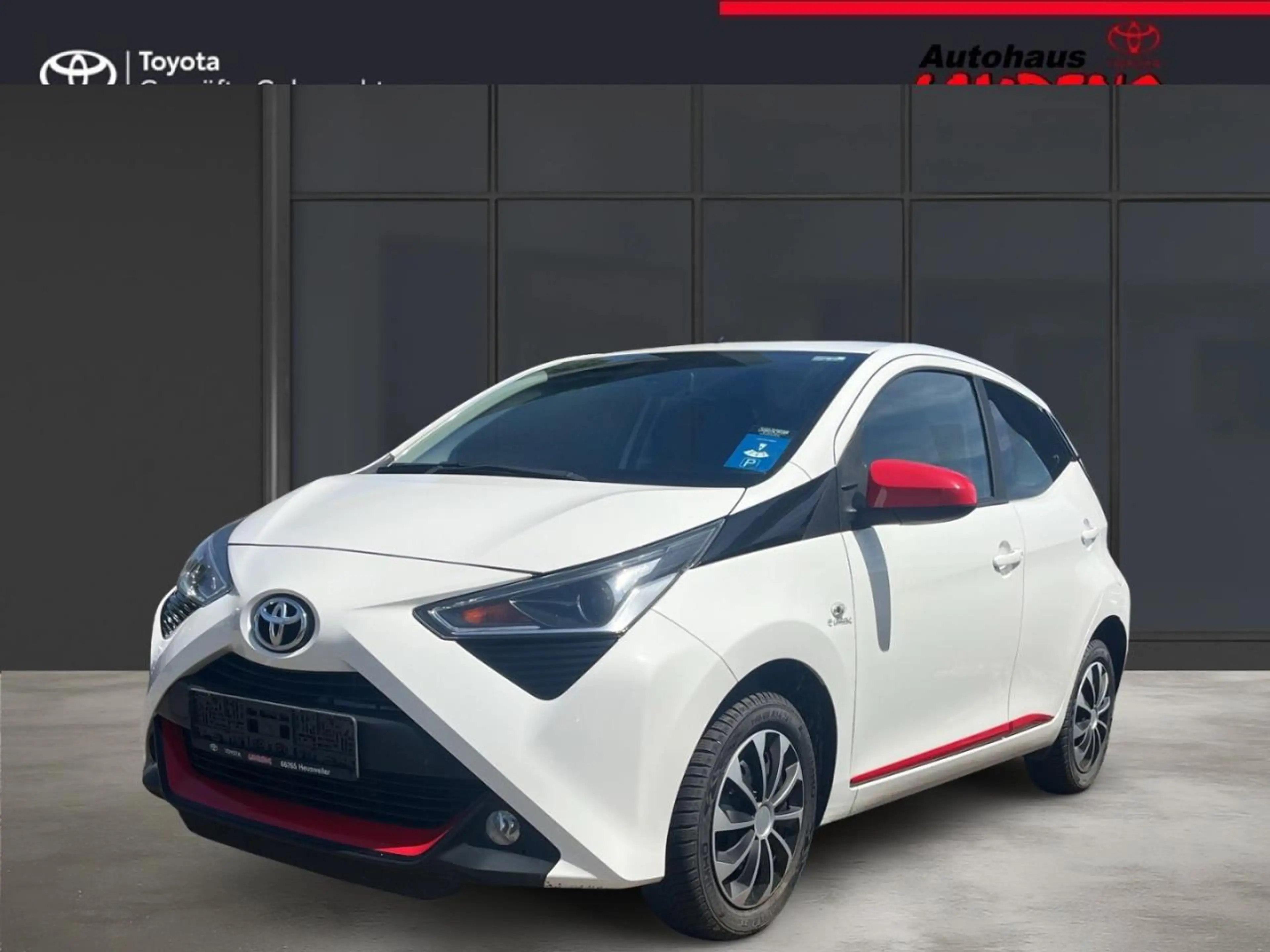 Toyota Aygo x-play connect