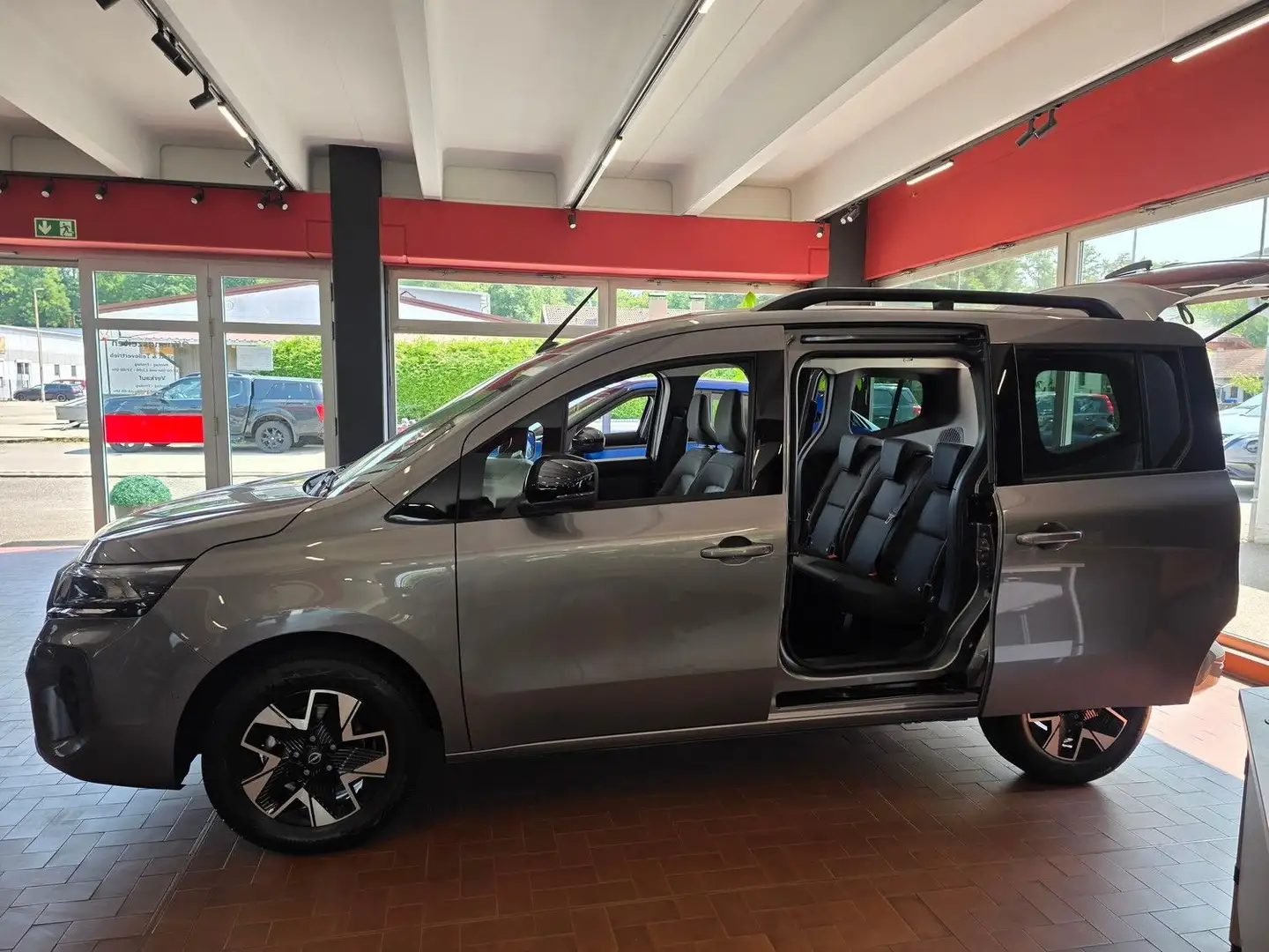 Nissan Townstar Kombi L1 - N-Connecta Design Paket Grau - 2