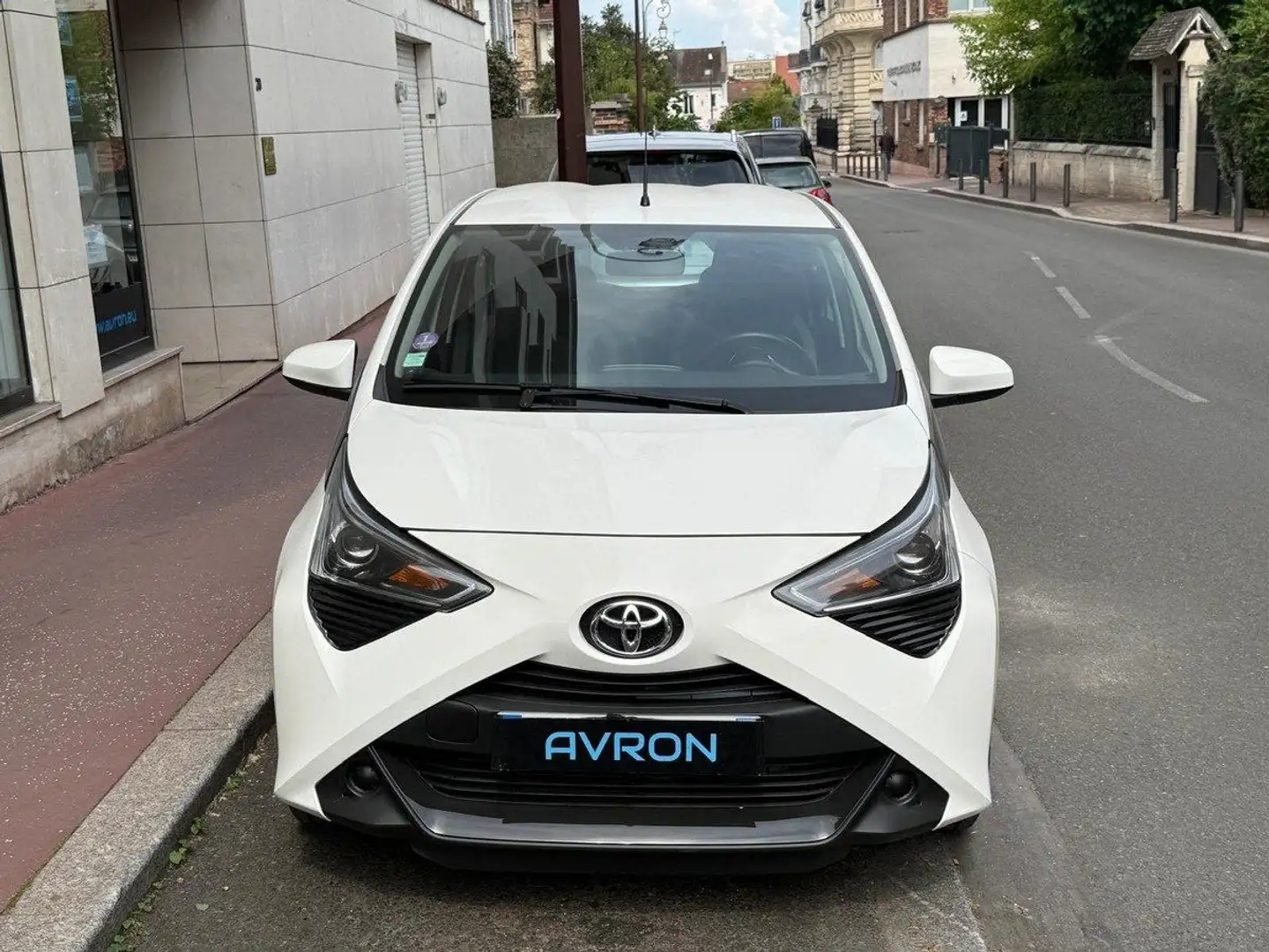 Toyota Aygo II (2) 1.0 VVT-I X-PRO Blanc - 2
